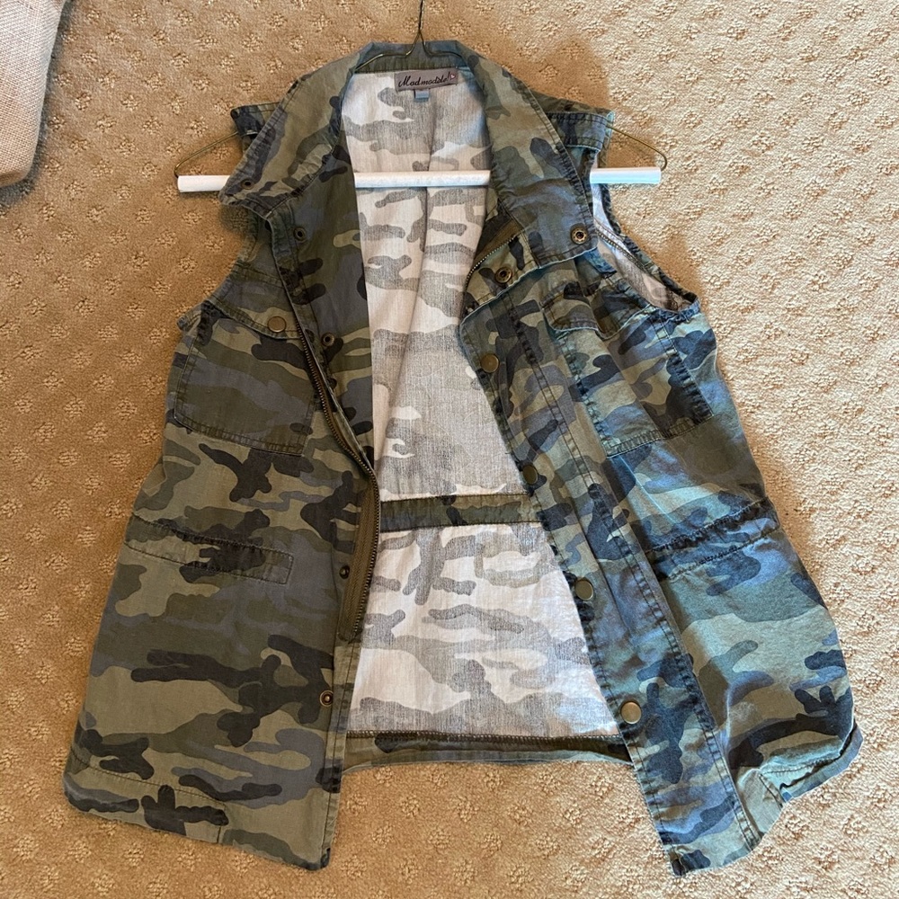 Mod Modele camo vest, size small